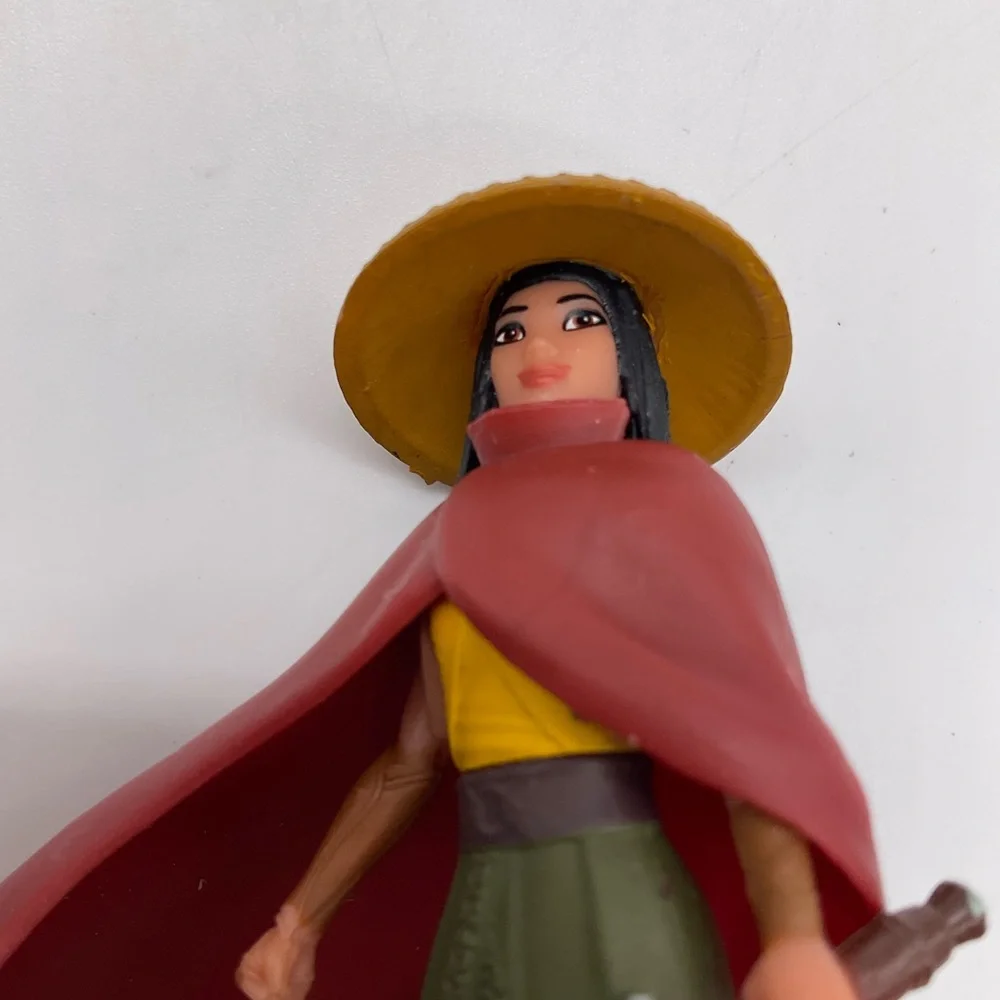 DISNEYS RAYA‎ AND THE LAST DRAGON FIGURINES